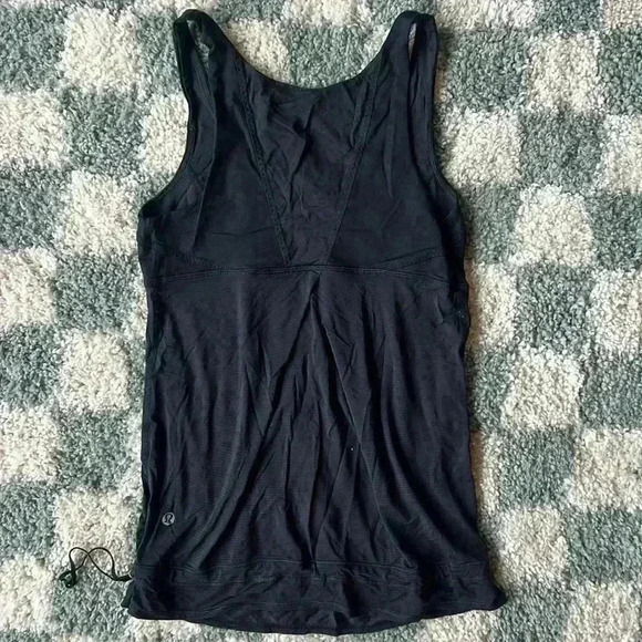 Lululemon Black Tanktop with drawstring - Size 4 - Picture 3 of 4